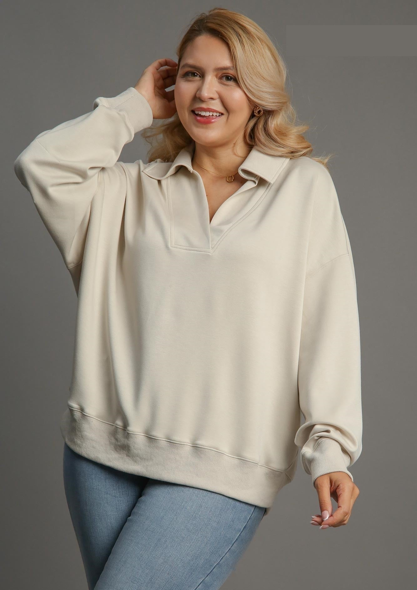Ecru Relaxed Collar Pullover Curve